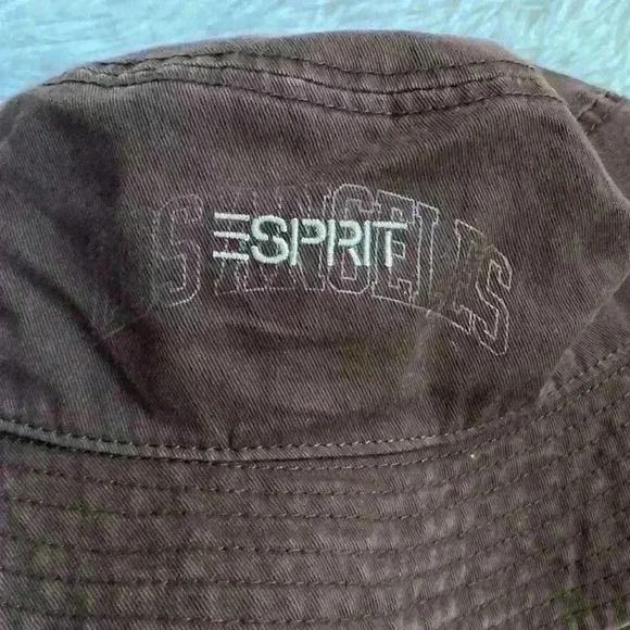 Espirit Bucket Hat. Brown. Los Angeles printed on front. - Picture 2 of 4